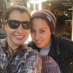 Meet your Posher, Cassandra